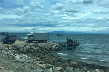 Quảng Bình: Lại tái diễn tình trạng xây dựng cảng cá “chui” ở Hòn La!