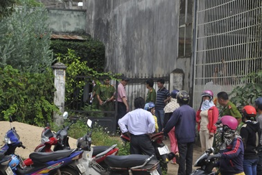 Chồng giết vợ rồi ra tự thú