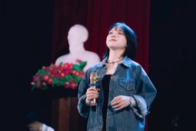 Nữ sinh 16 tuổi "ẵm" giải Giọng ca vàng Hà Nội chưa từng đi học hát
