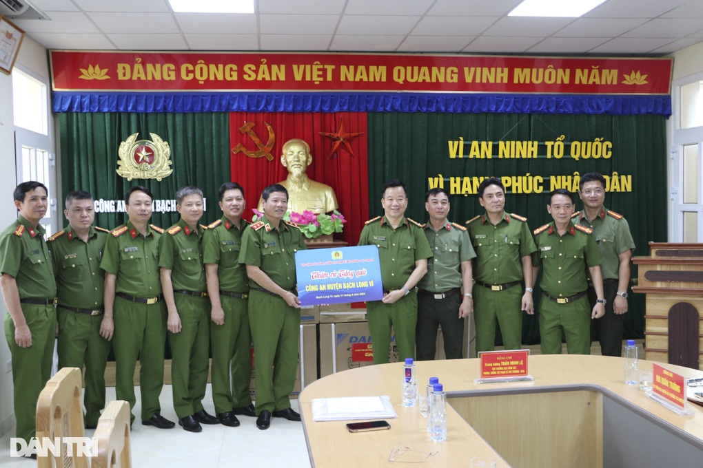 Phát động bảo vệ môi trường, đa dạng sinh học ở đảo Bạch Long Vĩ - 9