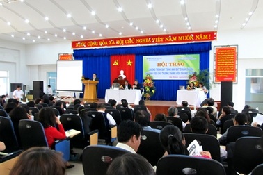 Trình độ tiếng Anh của sinh viên còn ở mức trung bình, kém