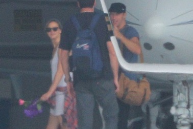 Lộ ảnh Jennifer Lawrence hò hẹn với Chris Martin