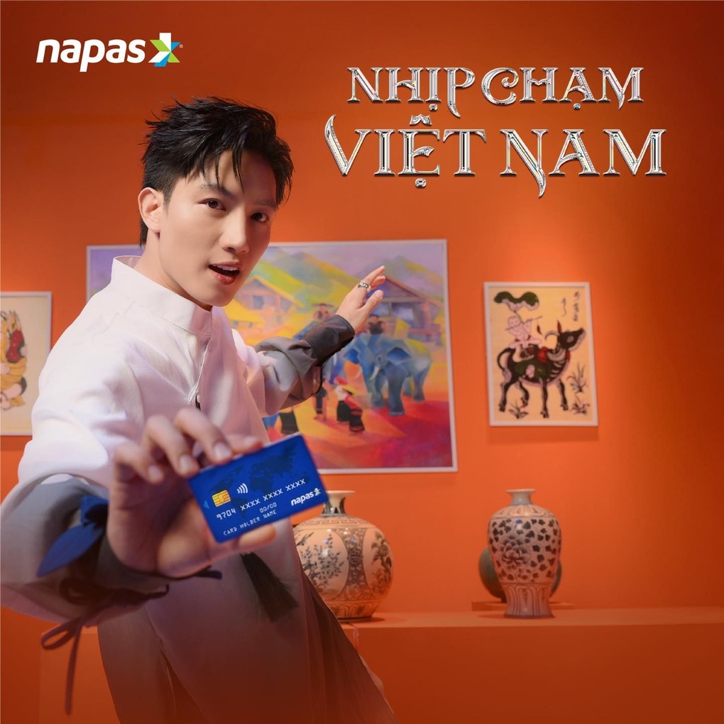 كيف أثارت NAPAS المشاعر في ليلة موسيقية خاصة في إطار يوم بطاقة فيتنام - 1 Cách NAPAS chạm cảm xúc tại đêm nhạc đặc biệt trong khuôn khổ Ngày Thẻ Việt Nam - 1