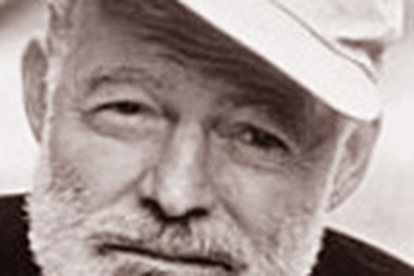 Nhà văn hay võ sĩ quyền Anh?