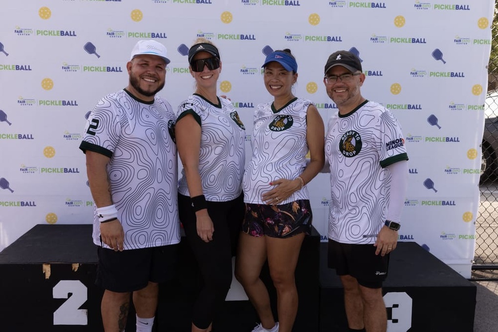 Vận động viên mang bầu truyền cảm hứng tại giải đấu pickleball ở Mỹ - 2 Vận động viên mang bầu truyền cảm hứng tại giải đấu pickleball ở Mỹ - 2