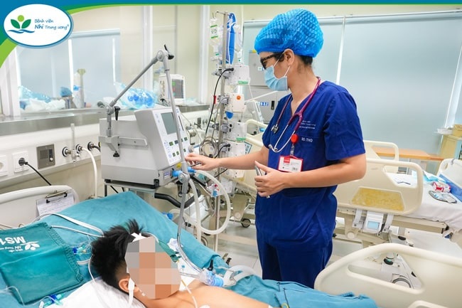Trẻ bị đuối nước - xin đừng dốc ngược - 2