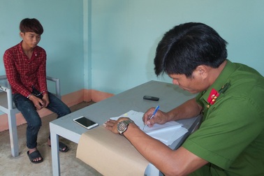 Đã bắt được đối tượng ném trọng thương cán bộ CSGT huyện Krông Pắk