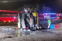 Tai nạn xe khách ở Phú Yên, 3 người tử vong, nhiều người bị thương