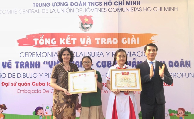 Việt Nam - Cuba qua những bức tranh thắm tình đoàn kết - Ảnh 1. Việt Nam - Cuba qua những bức tranh thắm tình đoàn kết - Ảnh 1.
