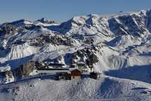 Phát hiện các tạo tác cổ đại trong lớp băng trầm tích