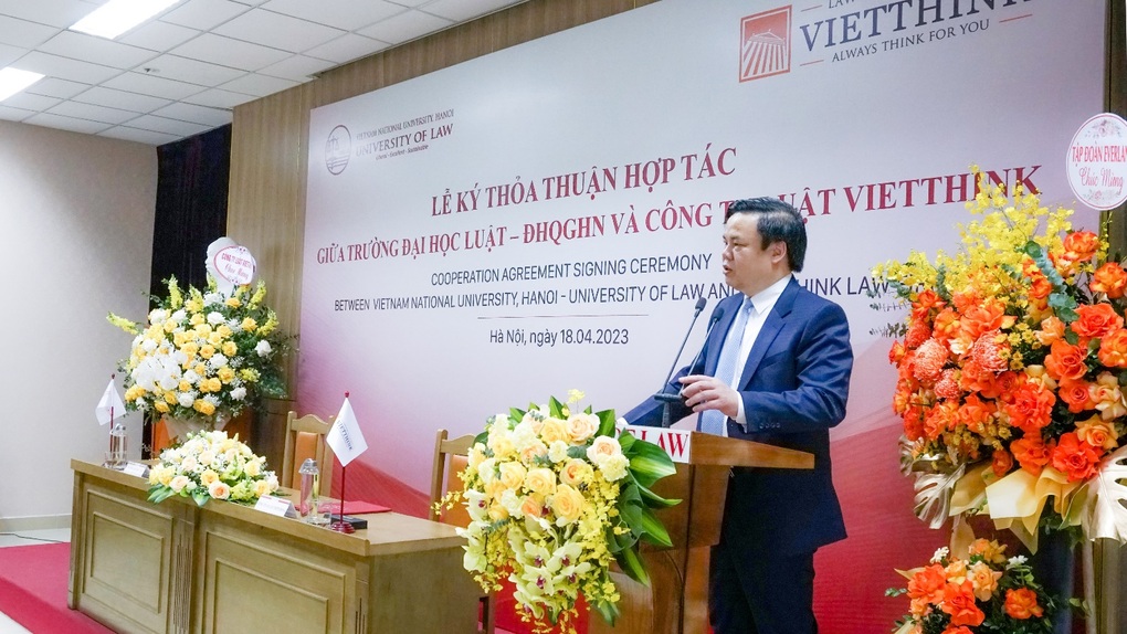Đẩy mạnh hợp tác toàn diện giữa Trường Đại học Luật và Công ty Luật Vietthink - 3 Đẩy mạnh hợp tác toàn diện giữa Trường Đại học Luật và Công ty Luật Vietthink - 3