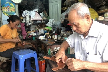 Lão nghệ nhân và tuyệt đỉnh giày độc bản