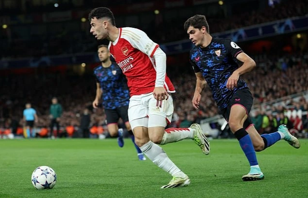 Bukayo Saka tỏa sáng, Arsenal đặt một chân vào vòng 1/8 Champions League - 1