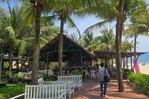 Xả thải ra biển Đà Nẵng gây mùi hôi, chủ khu du lịch bị phạt nặng