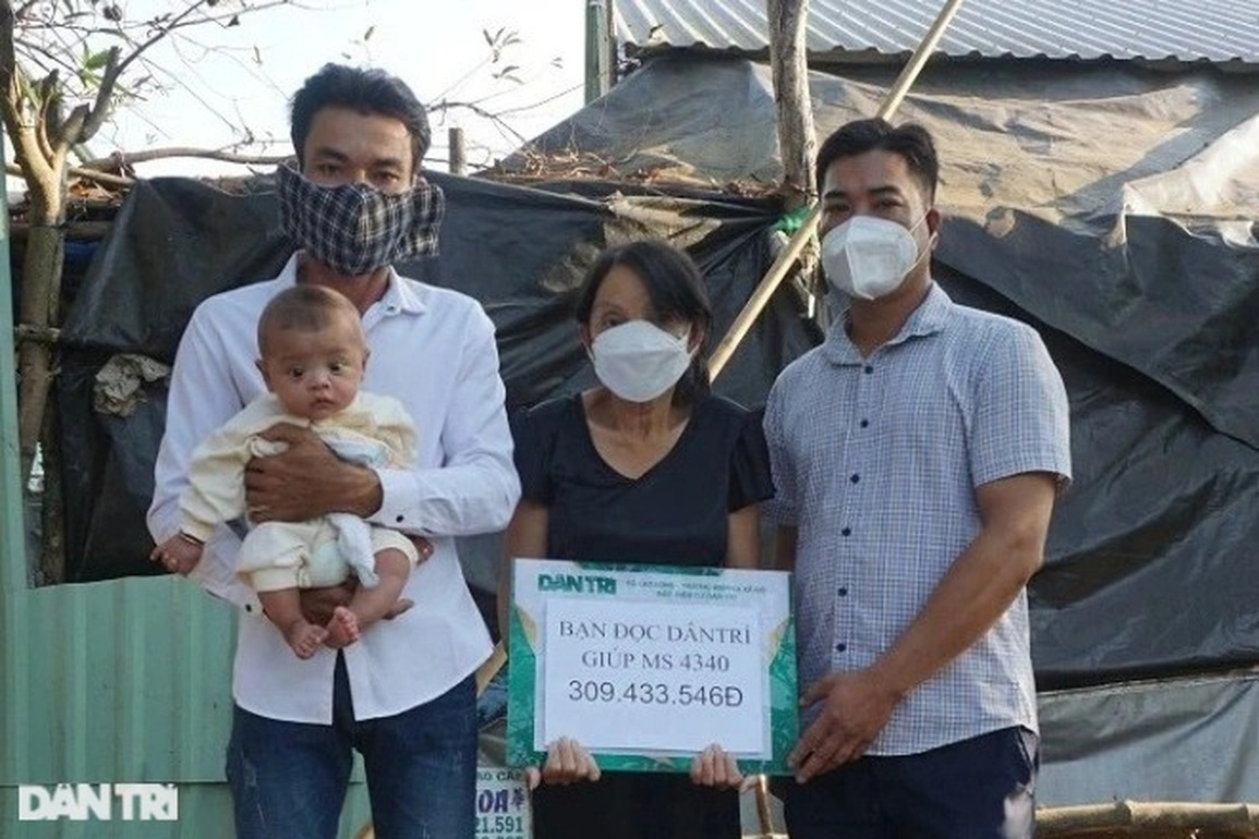 Bạn đọc Dân trí giúp bé sơ sinh mất mẹ vì Covid-19 hơn 300 triệu đồng - 1 Bạn đọc Dân trí giúp bé sơ sinh mất mẹ vì Covid-19 hơn 300 triệu đồng - 1