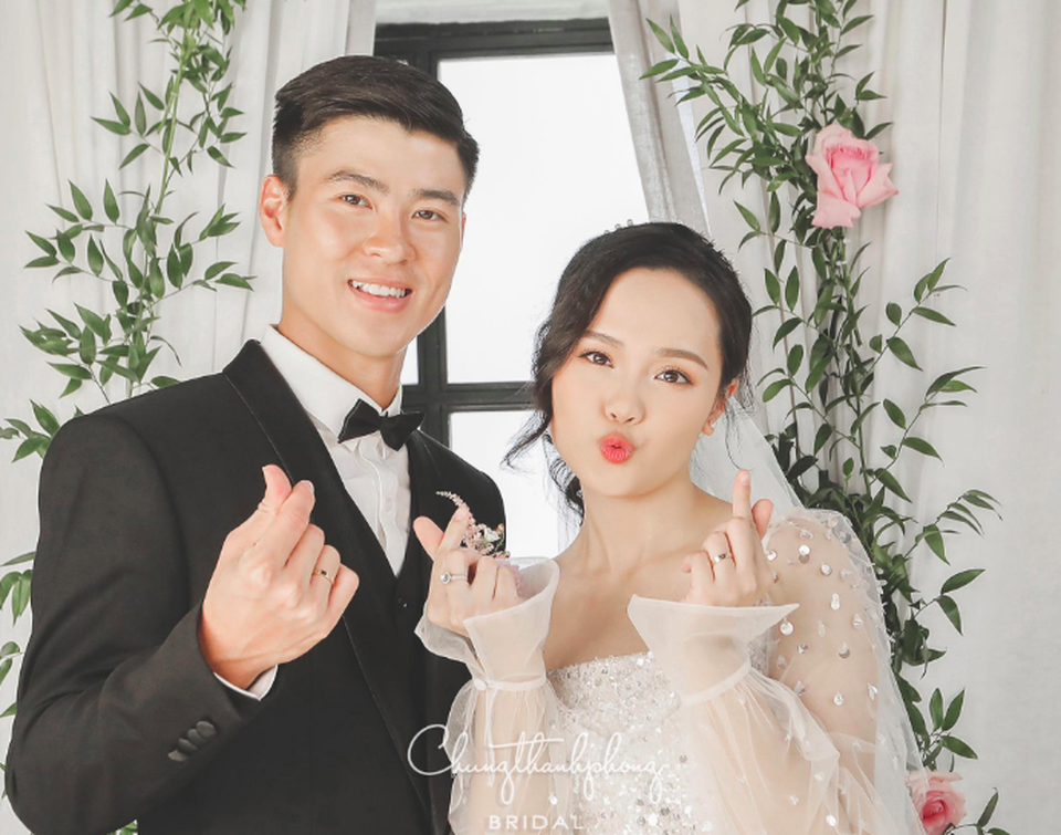 Đám cưới cầu thủ Duy Mạnh ngày 9/2 sẽ quy tụ nhiều ngôi sao showbiz - 1 Đám cưới cầu thủ Duy Mạnh ngày 9/2 sẽ quy tụ nhiều ngôi sao showbiz - 1
