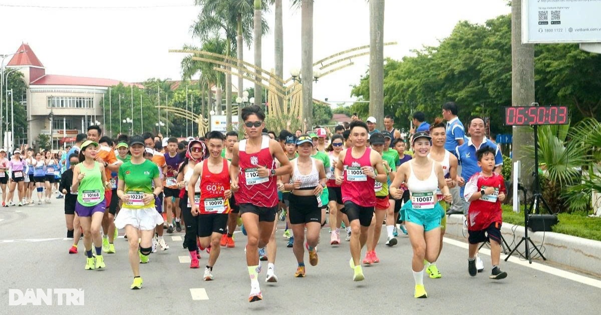 Hơn 600 người tham gia giải chạy “Vì cộng đồng không ma túy”