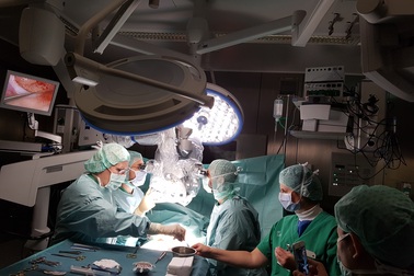 Quý ông sốc vì không có tinh trùng và hành trình đi tìm “con giống”