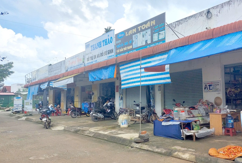 Lâm Đồng yêu cầu xử lý vụ xây dựng 19 ki ốt trái phép - 1 Lâm Đồng yêu cầu xử lý vụ xây dựng 19 ki ốt trái phép - 1