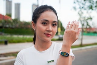 Đánh giá vòng đeo tay thông minh Xiaomi Smart Band 10: Dành cho ai? - 9