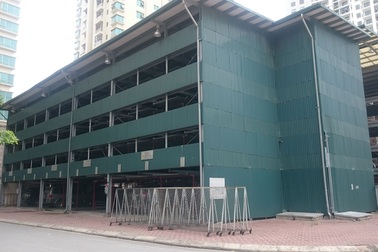 Hà Nội: “Phớt lờ” điều chỉnh quy hoạch, nhà xe “khủng” ngang nhiên đưa vào khai thác