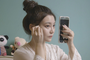 Cô gái 24 tuổi kiếm hơn 11 tỷ đồng/năm nhờ làm ngôi sao livestream