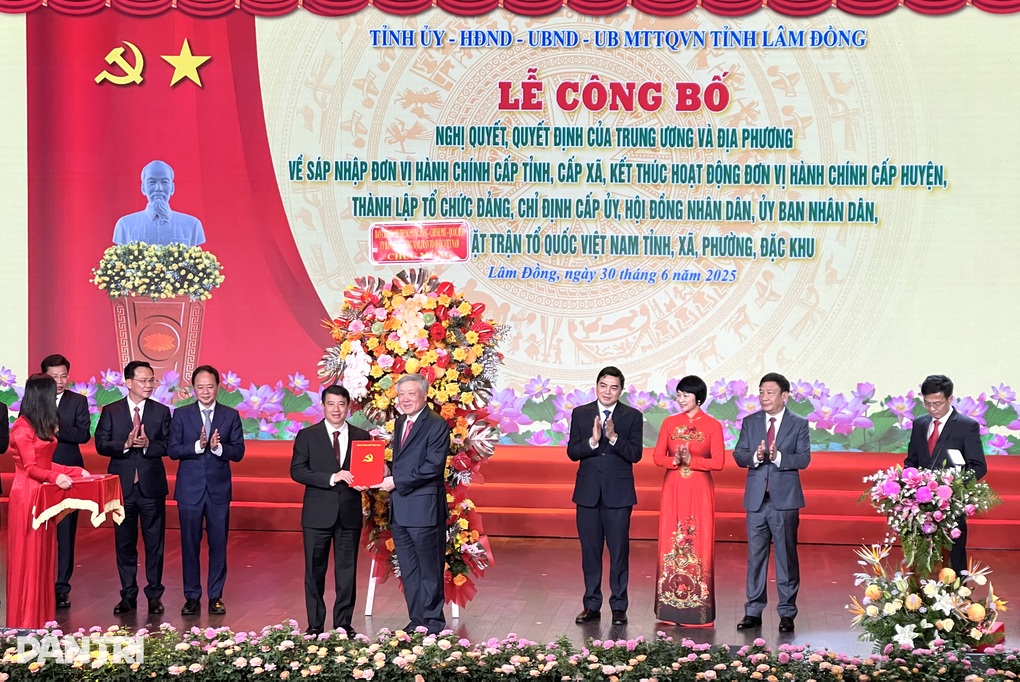 Bí thư tỉnh có diện tích lớn nhất nước: Cơ hội lịch sử để phát huy lợi thế - 1 Bí thư tỉnh có diện tích lớn nhất nước: Cơ hội lịch sử để phát huy lợi thế - 1