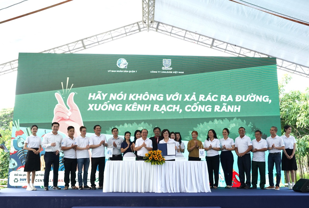 Quản lý rác thải nhựa, tạo động lực tăng trưởng cho doanh nghiệp - 4 Quản lý rác thải nhựa, tạo động lực tăng trưởng cho doanh nghiệp - 4