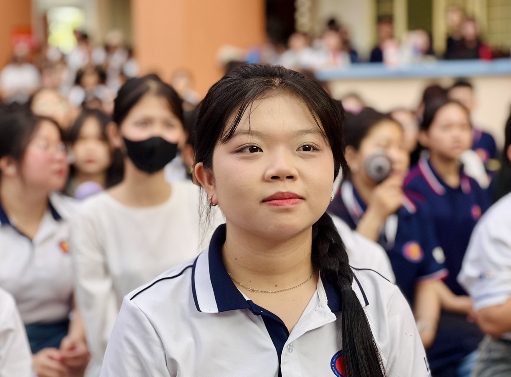 សាលារៀនប្រកាសវិធីសាស្រ្តចូលរៀនឆ្នាំ 2026; តើប្រតិចារិកសិក្សានៅតែត្រូវបានផ្តល់អាទិភាពឬ? - ១ Loạt trường công bố phương thức xét tuyển 2026, học bạ còn được ưu tiên? - 1