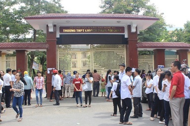 Công bố điểm chuẩn 2 ngôi trường THPT danh tiếng xứ Nghệ