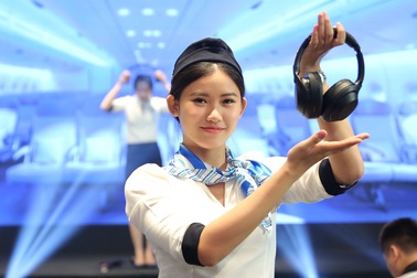 Sony tung mẫu tai nghe chống ồn WH-1000XM3 tại Việt Nam