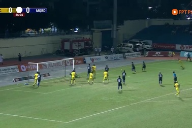 Trên sân nhà, Thanh Hóa chia điểm với Bình Định