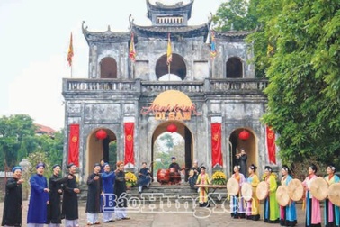 Học tập và làm theo tư tưởng, đạo đức, phong cách Hồ Chí Minh về phát huy giá trị văn hóa, con người Hưng Yên