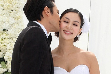 Xem lại đám cưới của Jang Dong Gun và Go So Young