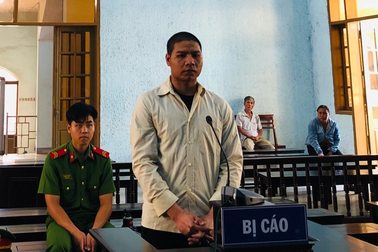 Bị chửi sau cuộc nhậu, chồng chém "vợ hờ" tử vong