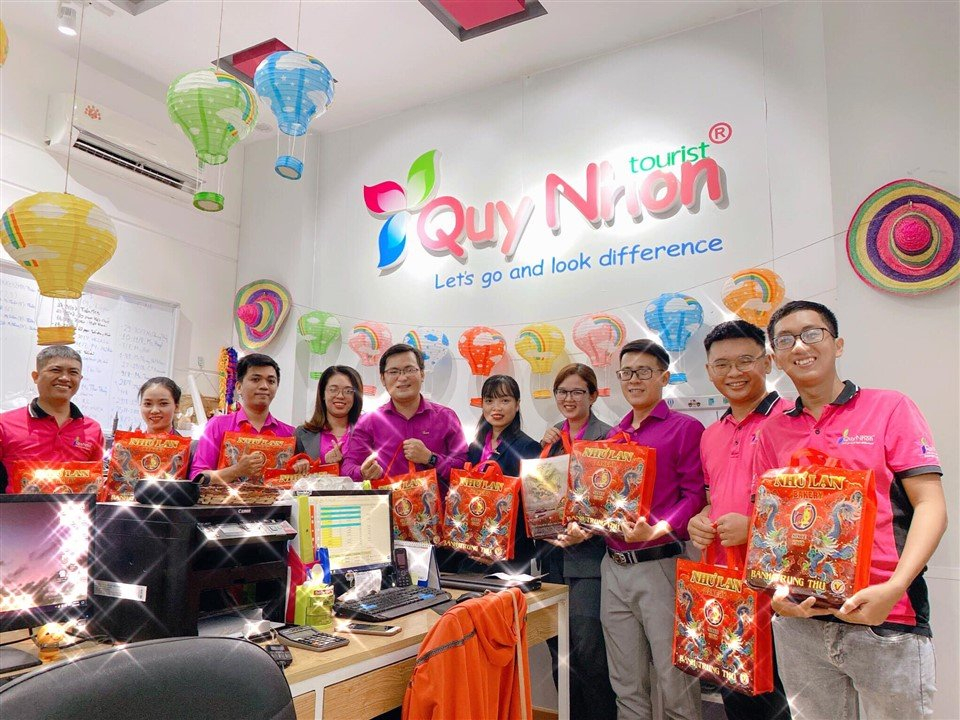 Người cầm lái của Quy Nhơn Tourist - 5 Người cầm lái của Quy Nhơn Tourist - 5