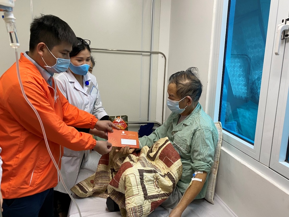 Trường ĐH Đại Nam tổ chức chương trình Tấm bánh nghĩa tình lần thứ 10 - 11 Trường ĐH Đại Nam tổ chức chương trình Tấm bánh nghĩa tình lần thứ 10 - 11