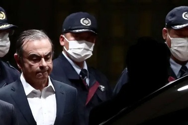 Các câu hỏi lớn sau cuộc tẩu thoát “như phim” của cựu Chủ tịch Nissan