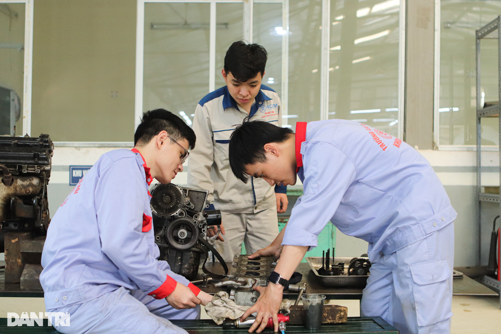 Học nghề một triệu đồng/tháng, làm việc ở châu Âu lương vài chục triệu đồng - 8 Học nghề một triệu đồng/tháng, làm việc ở châu Âu lương vài chục triệu đồng - 8