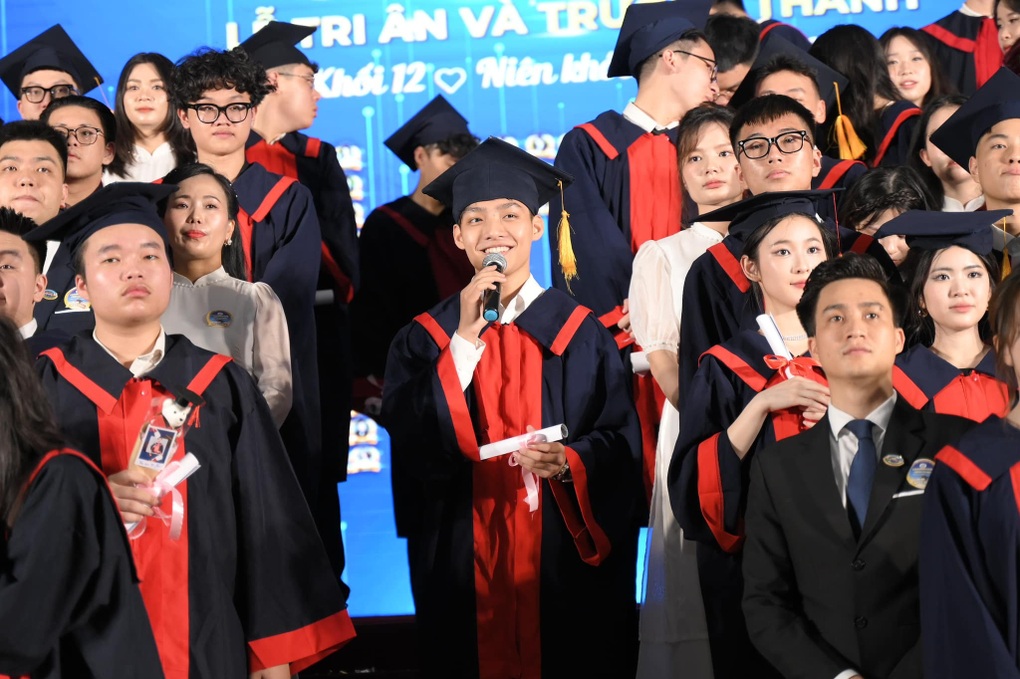 Từng từ chối hệ chuyên, nam sinh giành học bổng toàn phần du học Trung Quốc - 3 Từng từ chối hệ chuyên, nam sinh giành học bổng toàn phần du học Trung Quốc - 3