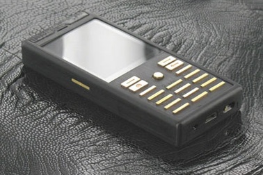 Gặp chiếc điện thoại xa hoa mạ vàng Belleperre Nero Gold