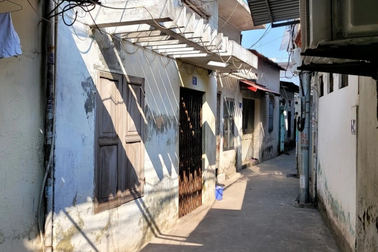 Tạm giữ nghịch tử bạo hành mẹ nghèo đến tử vong