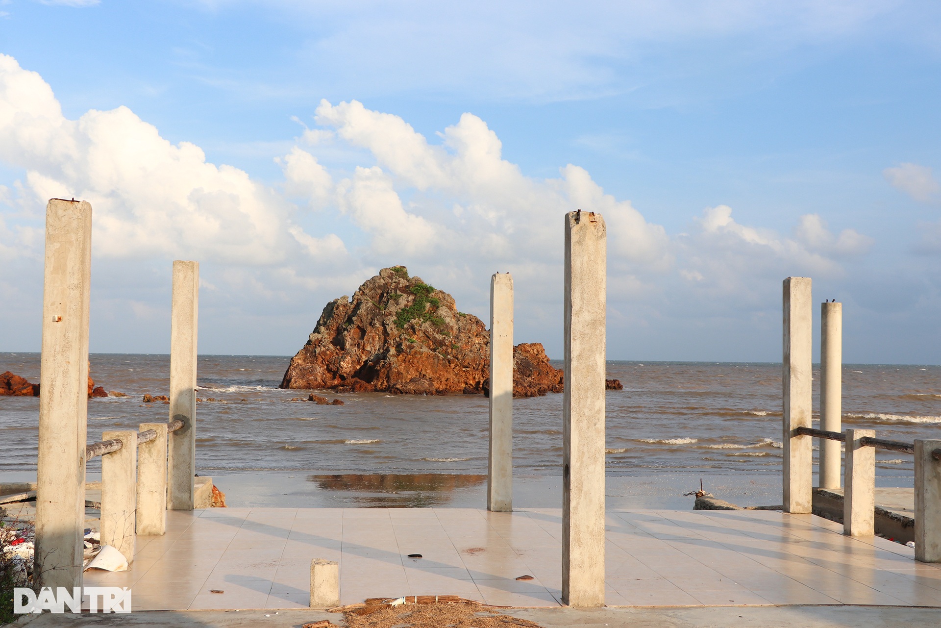 Cảnh hoang tàn nơi thiên đường sung sướng một thời ở miền Trung - 11 Cảnh hoang tàn nơi thiên đường sung sướng một thời ở miền Trung - 11