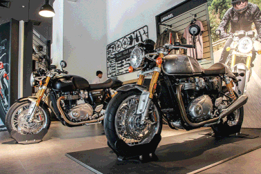 Triumph giảm giá hơn 100 triệu đồng cho các mẫu adventure tại Việt Nam