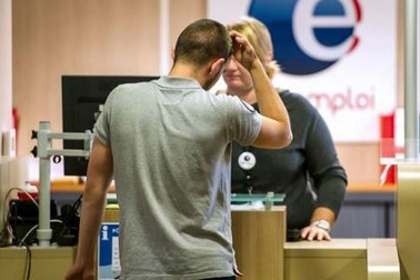 Chính sách “hai năm nghỉ phép được Nhà nước trả tiền” tại Pháp