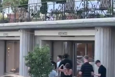 Yamal dạo bước cùng Nicole ở Monaco