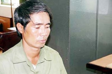 Vận động đối tượng trốn lệnh truy nã đặc biệt ra đầu thú