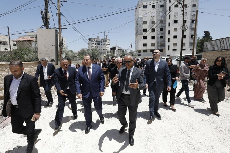 Binh sĩ Israel nổ súng cảnh báo nhóm nhà ngoại giao thăm Bờ Tây - 1