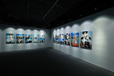 Khám phá kho ảnh độc quyền của BTS cùng các ban nhạc hàng đầu Hàn Quốc