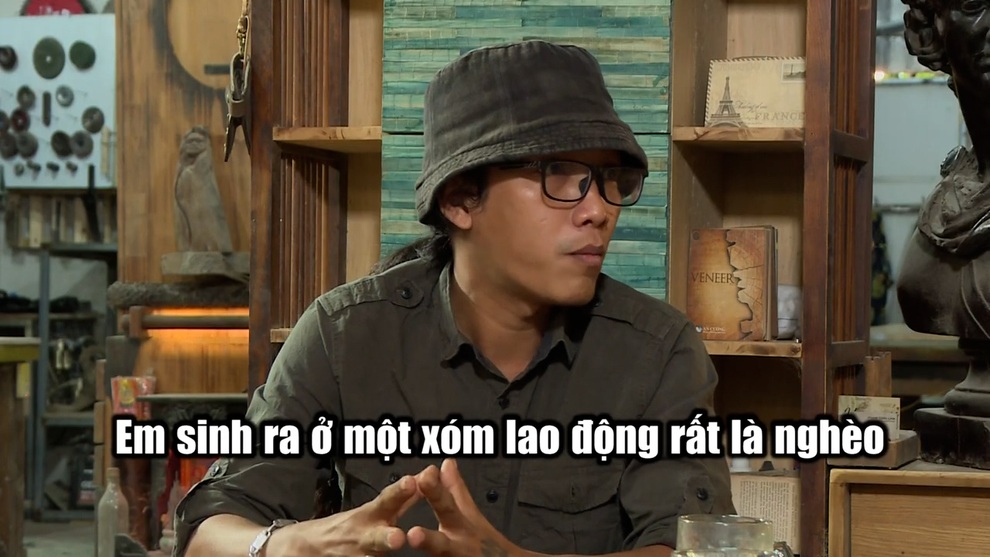 Cậu bé nhặt ve chai trở thành người hùng Sài Gòn - 3 Cậu bé nhặt ve chai trở thành người hùng Sài Gòn - 3